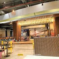 Galaxy Blue Sapphire Plaza, Gaur Chowk – Noida Extension