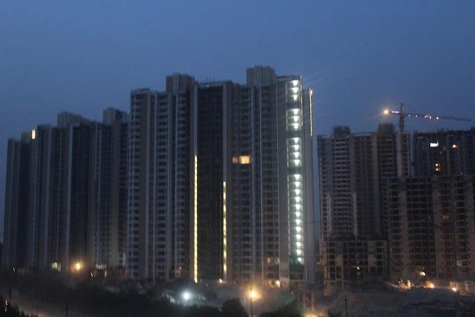 Cleo County, Noida Extension