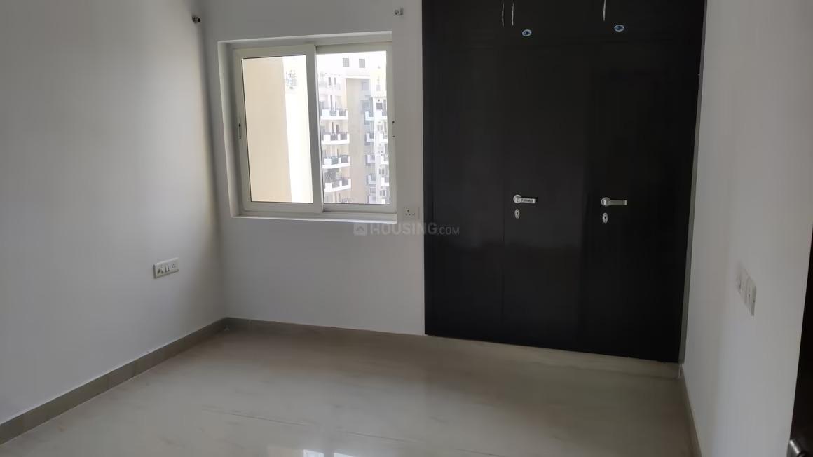 2_bhk_apartment-for-sale-chi_v-Greater+Noida-bedroom_one