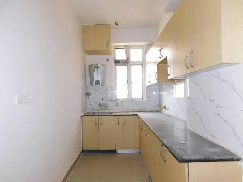 79799813_12_PropertyImage1749560116381_600_900.jpg