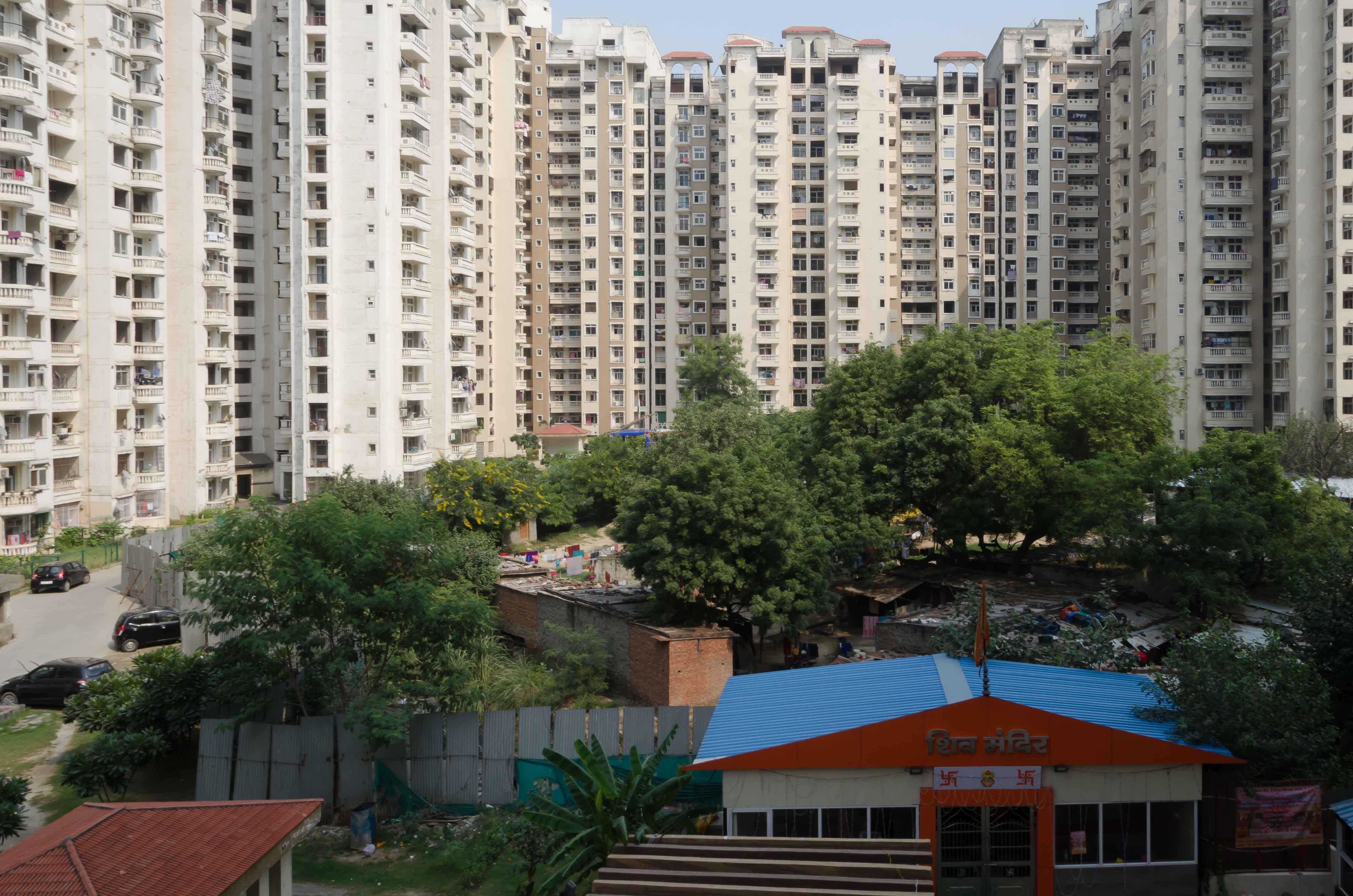 Amrapali Silicon City,  Sector 76, Noida, Uttar Pradesh