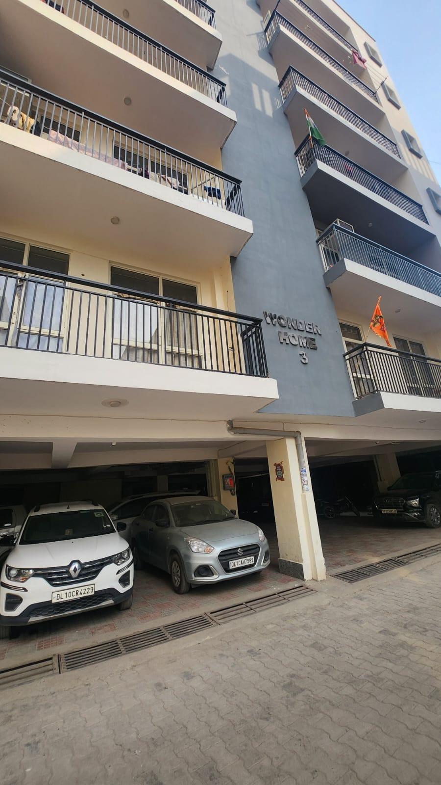 Amrapali Silicon City,  Sector 76, Noida, Uttar Pradesh