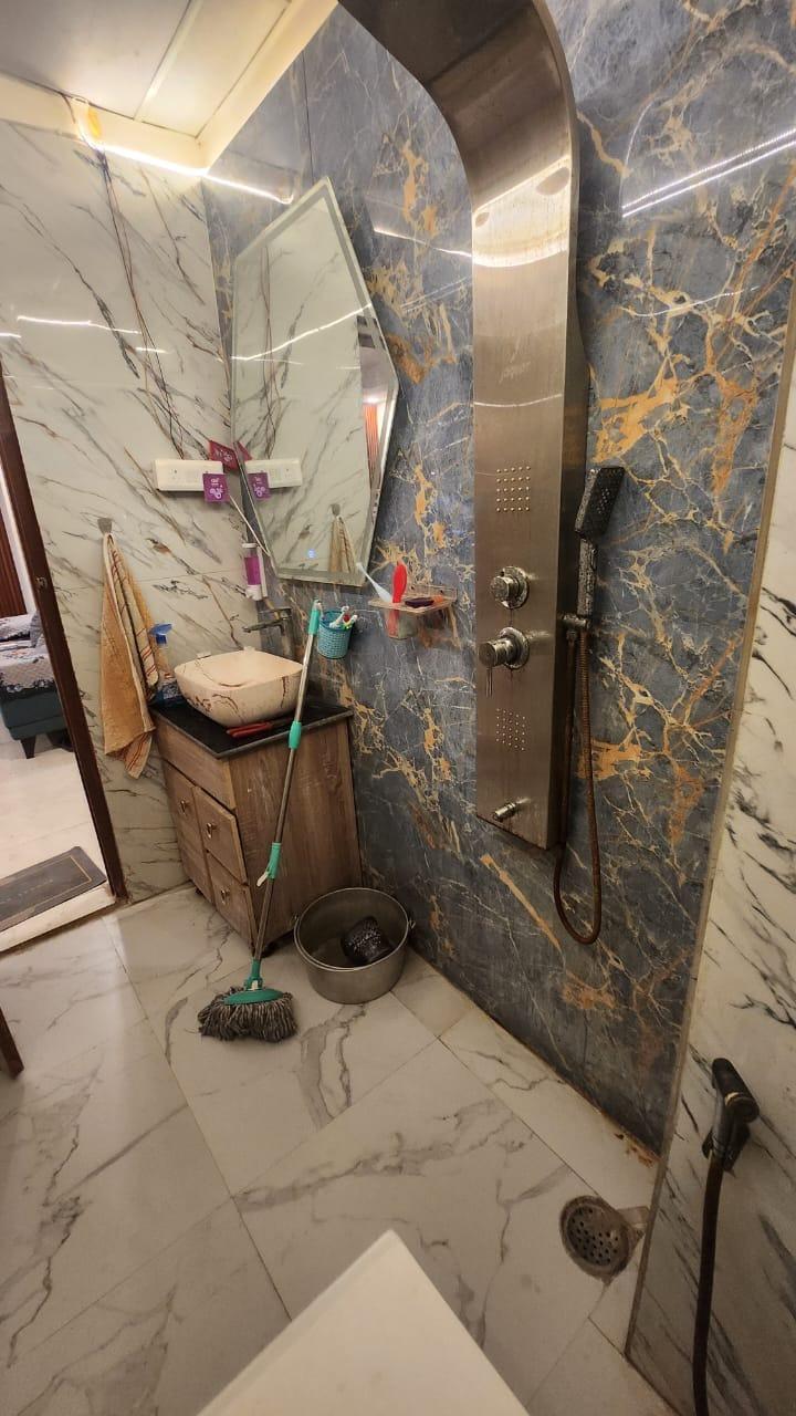 Amrapali Silicon City,  Sector 76, Noida, Uttar Pradesh