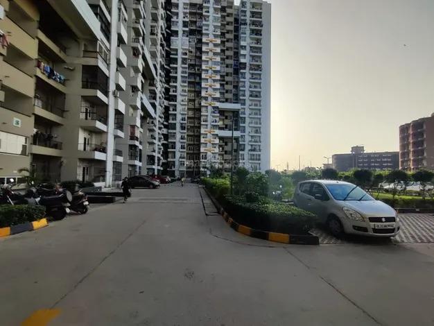 Homes 121, Sector 121, Central Noida