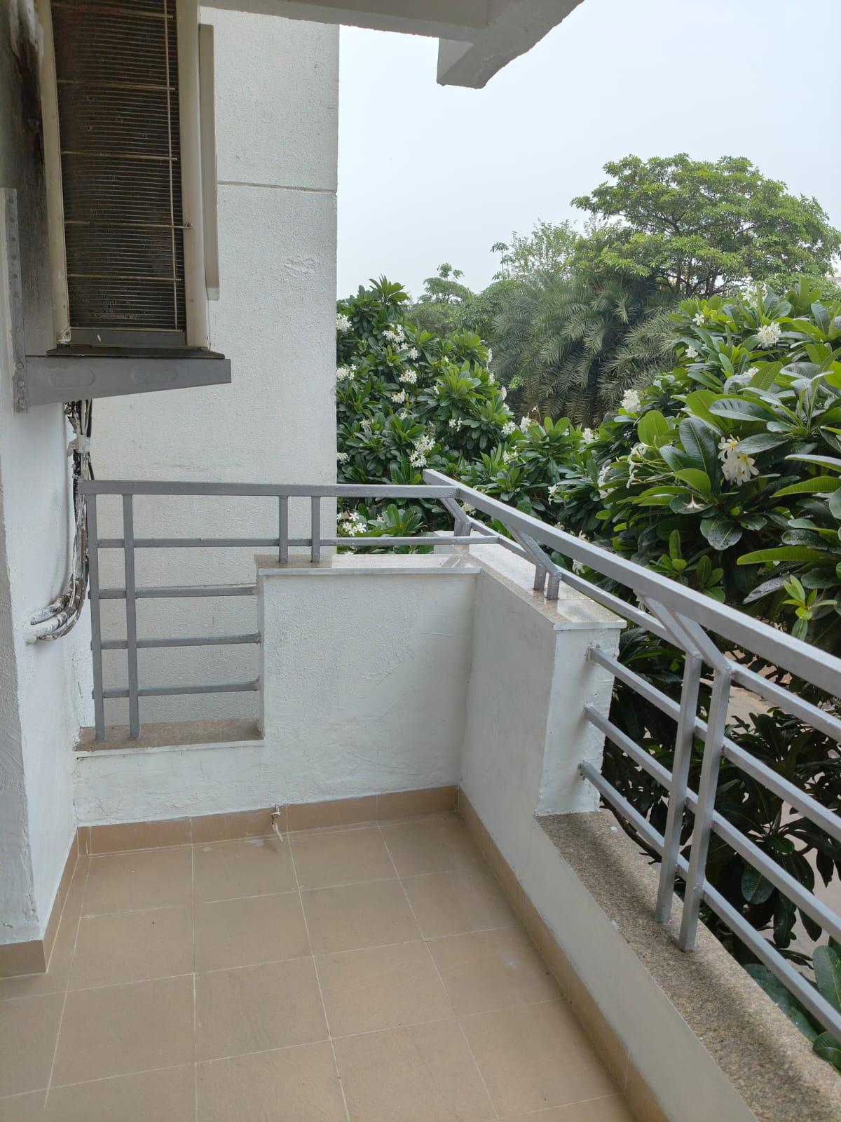 Parsvnath Exotica, Golf Course Road, Gurugram