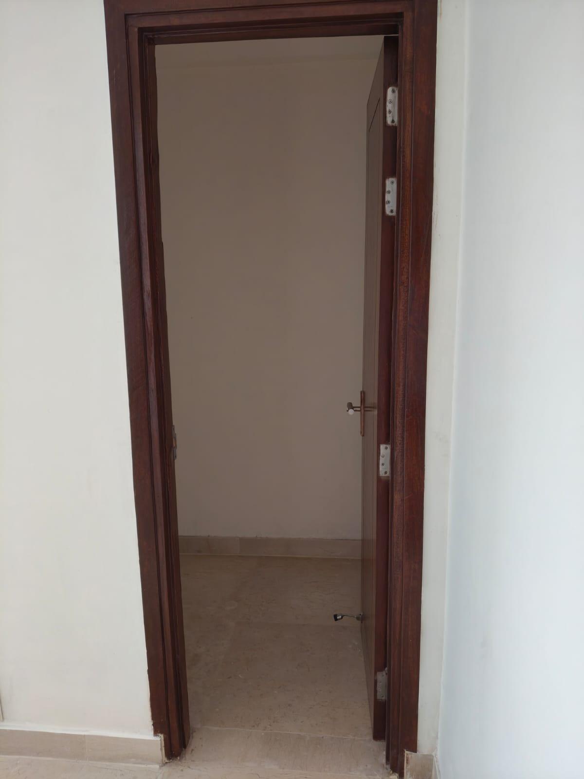 Parsvnath Exotica, Golf Course Road, Gurugram