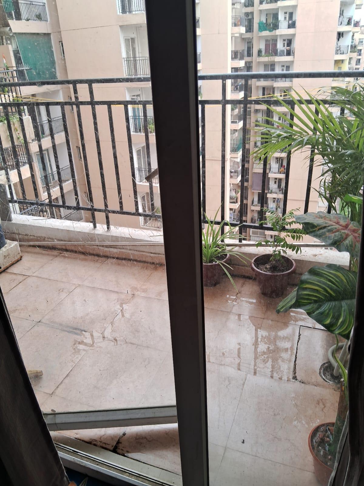 Nirala Estate Phase 1 – 955 SQFT | 2BHK Flat for Sale | Noida Extension