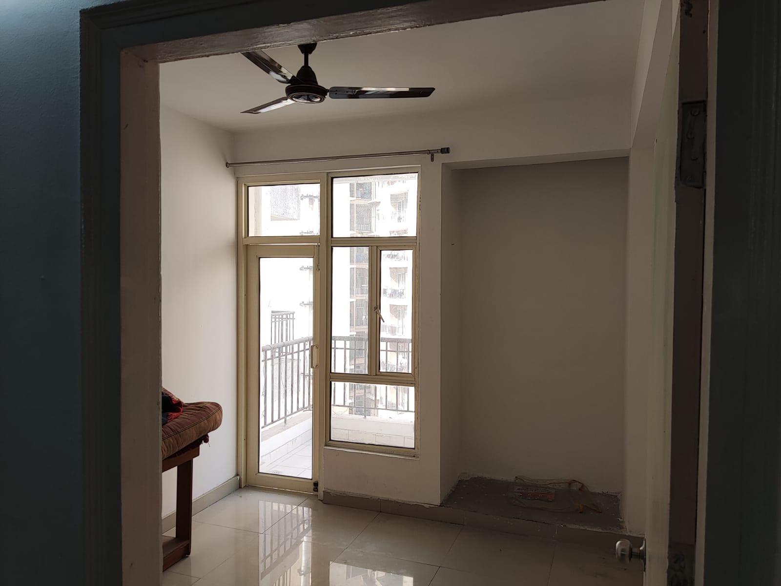 Radicon Vedantam – 925 SQFT | 2BHK Flat for Sale | Noida Extension