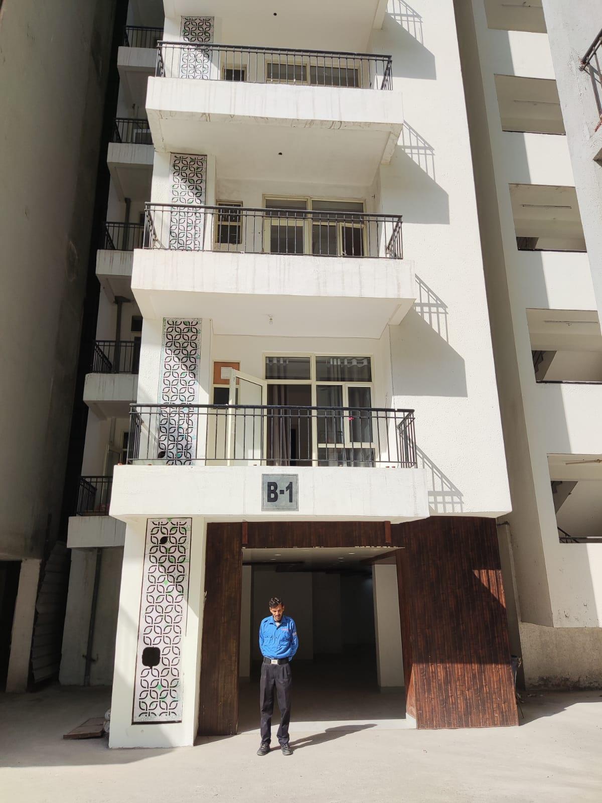 Radicon Vedantam – 925 SQFT | 2BHK Flat for Sale | Noida Extension