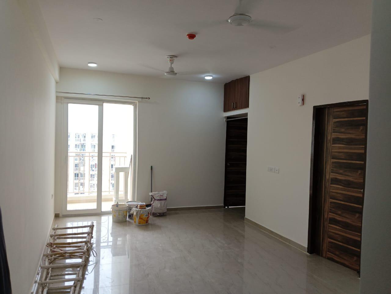 Mahagun Mantra 2 – 1150 SQFT | 3 BHK | 2 Toilets | For Rent | Noida Extension
