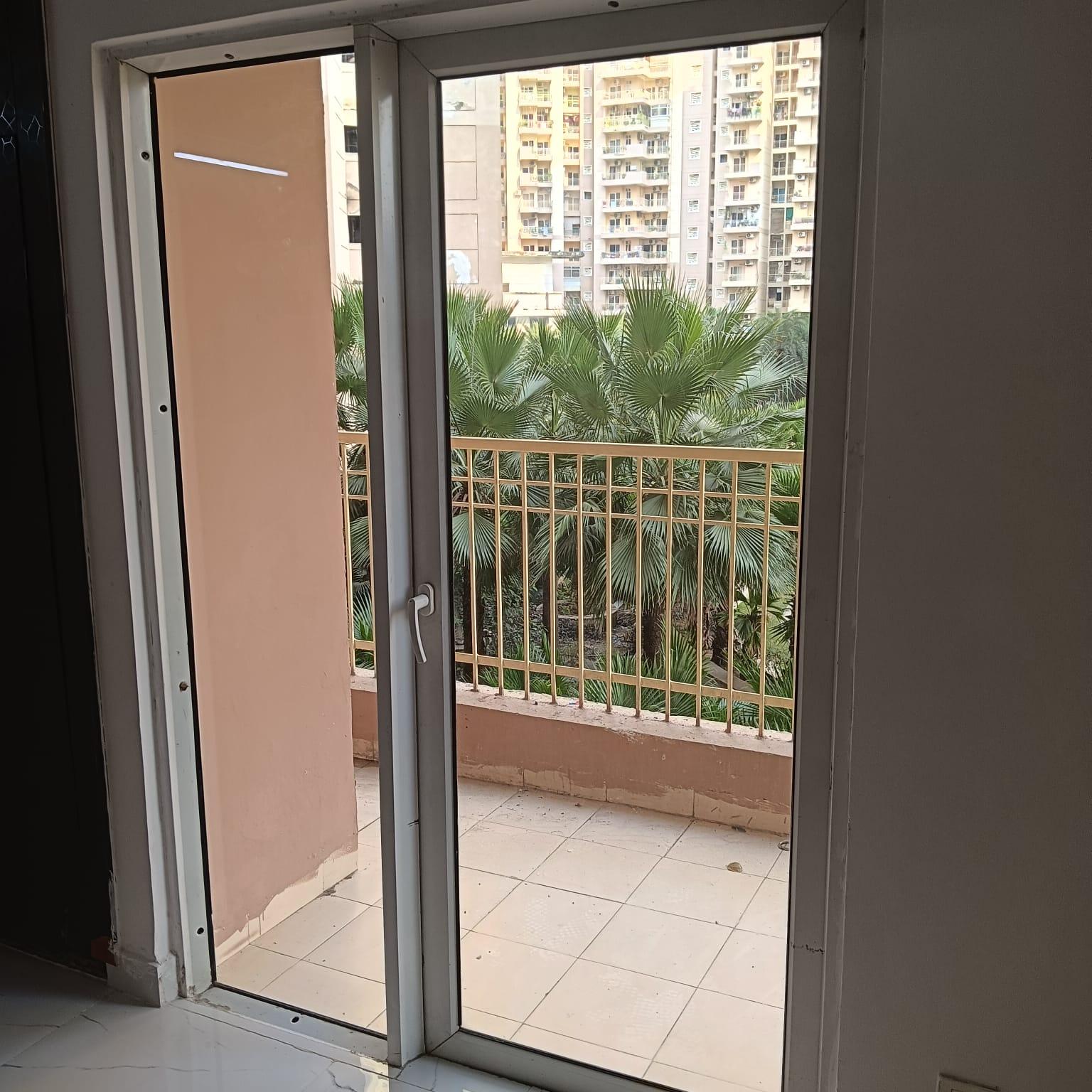 Ajnara Homes – 880 SQFT | 2 BHK + 2T Flat for Sale | Noida Extension