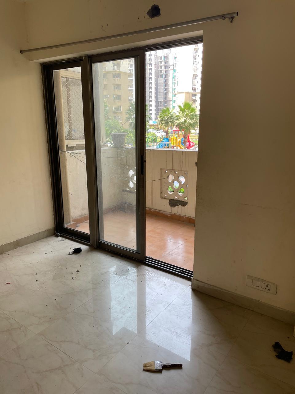 Eros Sampoornam – 1060 SQFT | 2BHK Flat for Sale | 2 Bathrooms | Noida Extension