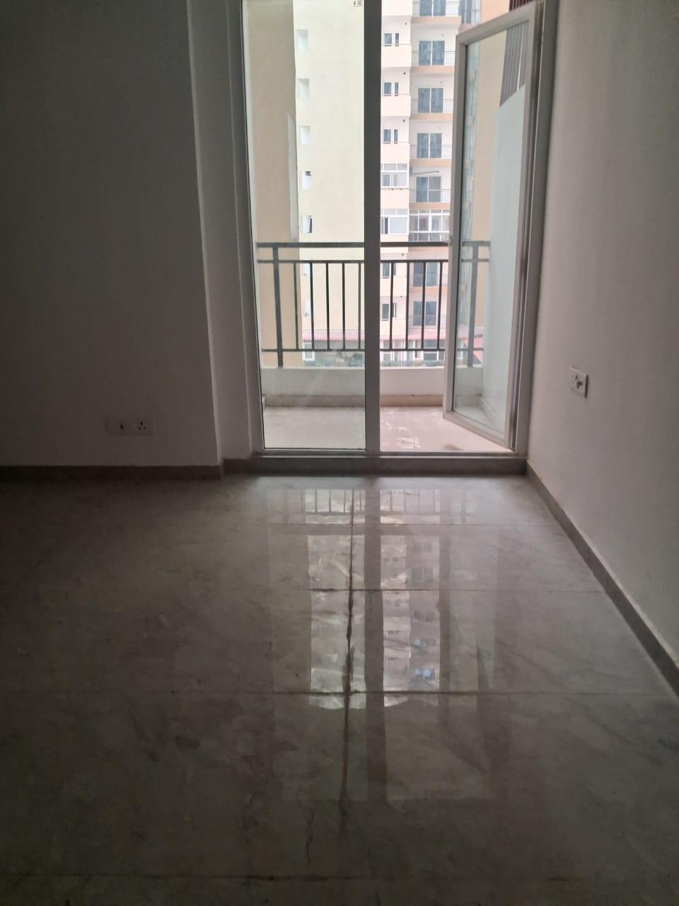 Nirala Estate – 1385 SQFT | 3BHK Flat for Sale | Techzone 4, Noida Extension