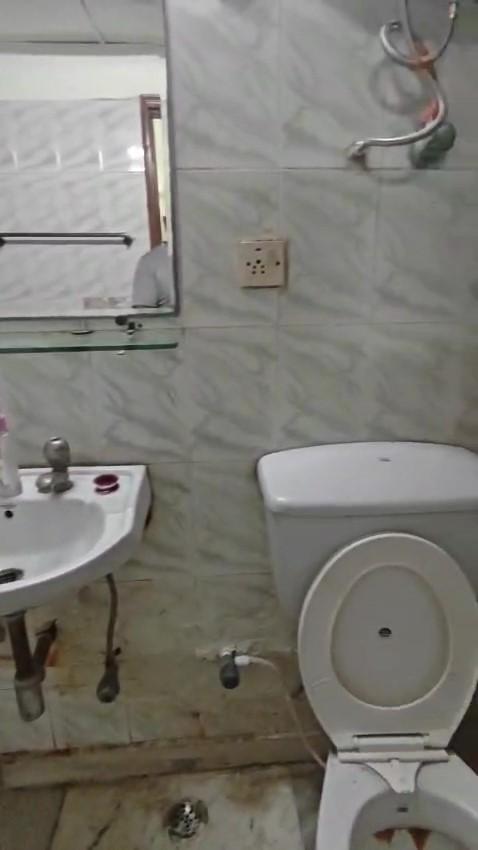 Regalia Heights – 1600 SQFT | 2 BHK_2T | Furnished | For Rent | Noida Extension