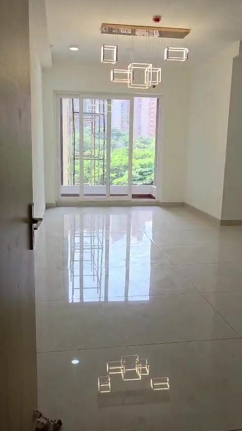 Nirala Trio – 1600 SQFT | 3 BHK + 3T + Servant | Actual Flat | For Sale | Techzone 4, Noida Extension